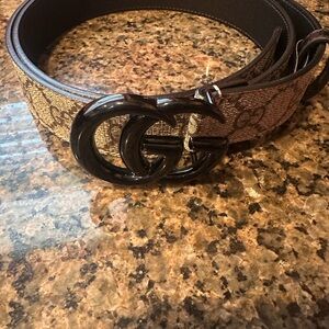 Gucci Tan and Black GG Buckle Belt